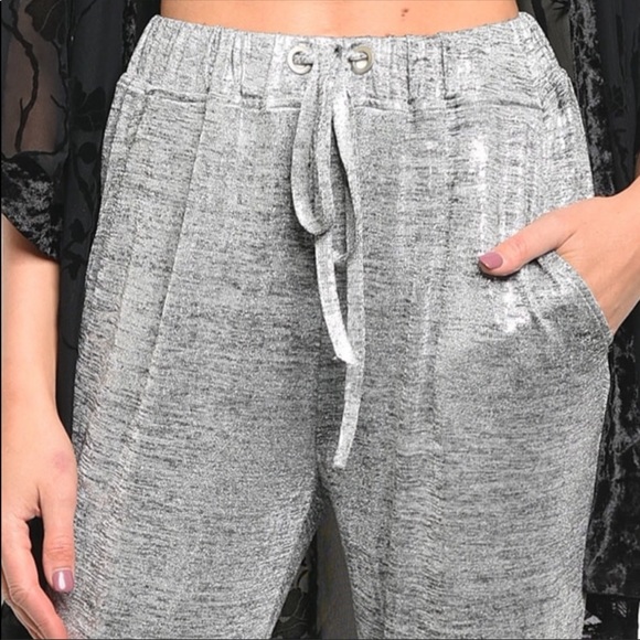 NEW! SILVER AND WHITE SHIMMER PANT - Picture 2 of 4